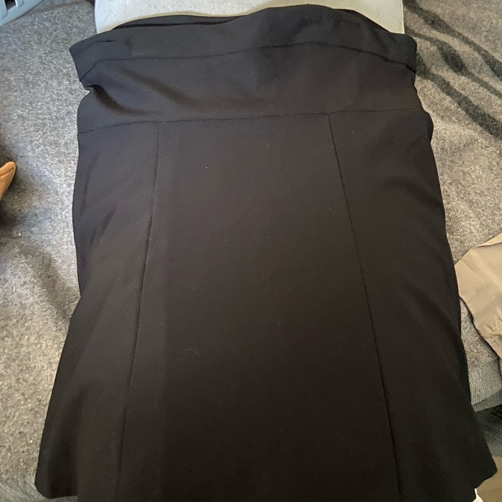 Reitmans Classic Black Pencil Skirt